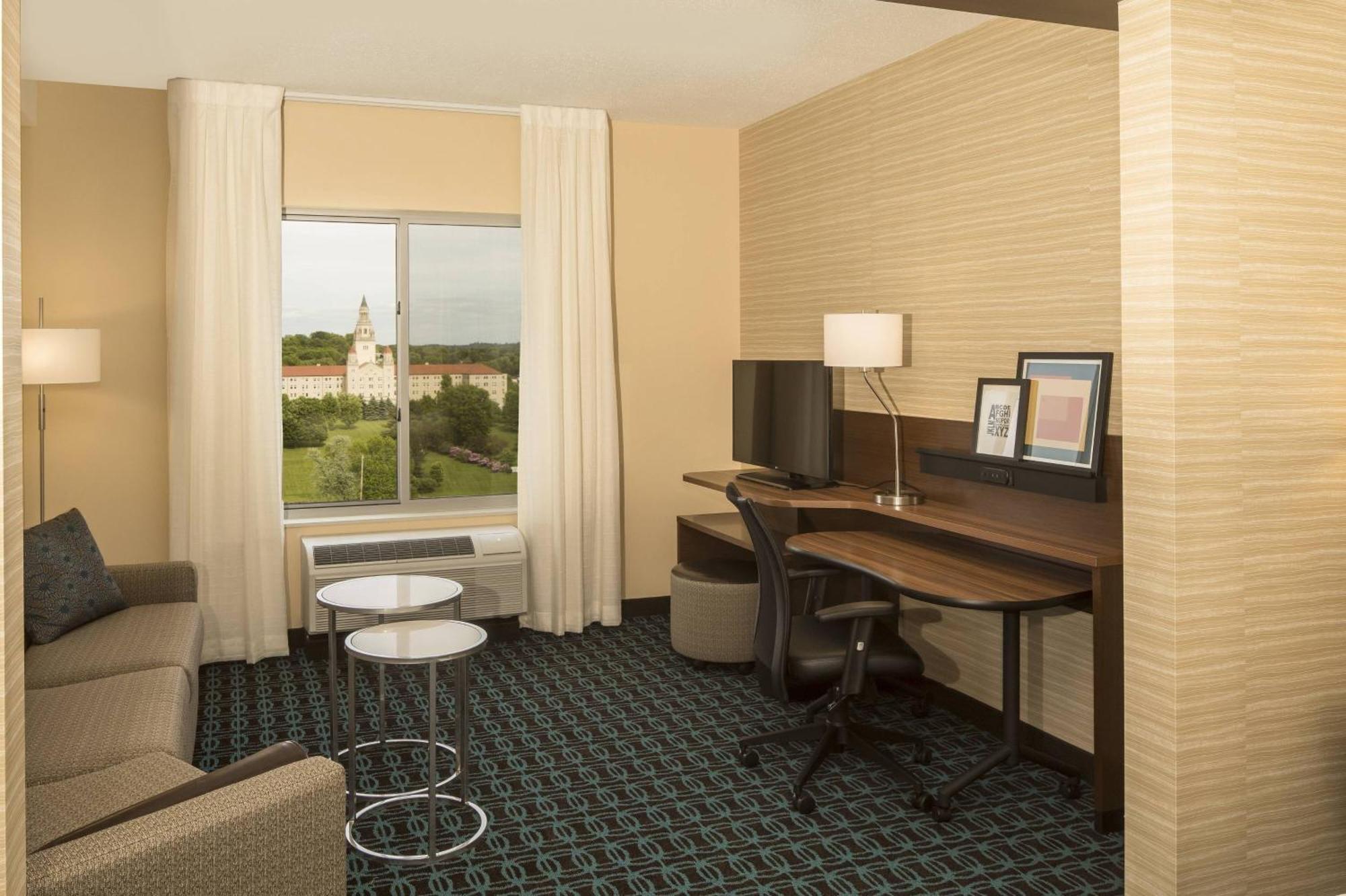 Fairfield Inn & Suites By Marriott Pittsburgh North/Mccandless Crossing McCandless Township Экстерьер фото