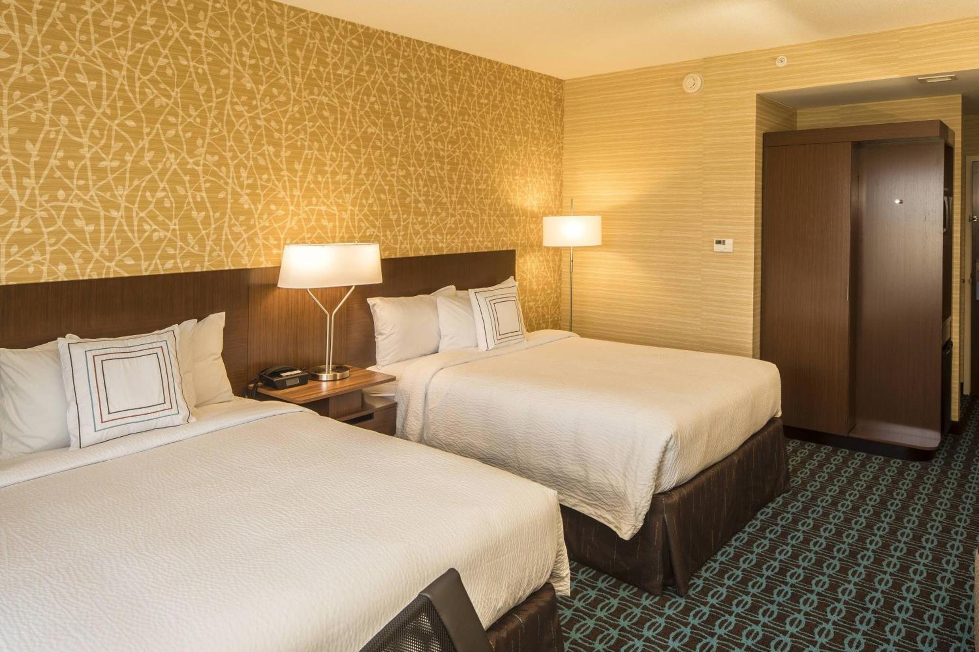 Fairfield Inn & Suites By Marriott Pittsburgh North/Mccandless Crossing McCandless Township Экстерьер фото