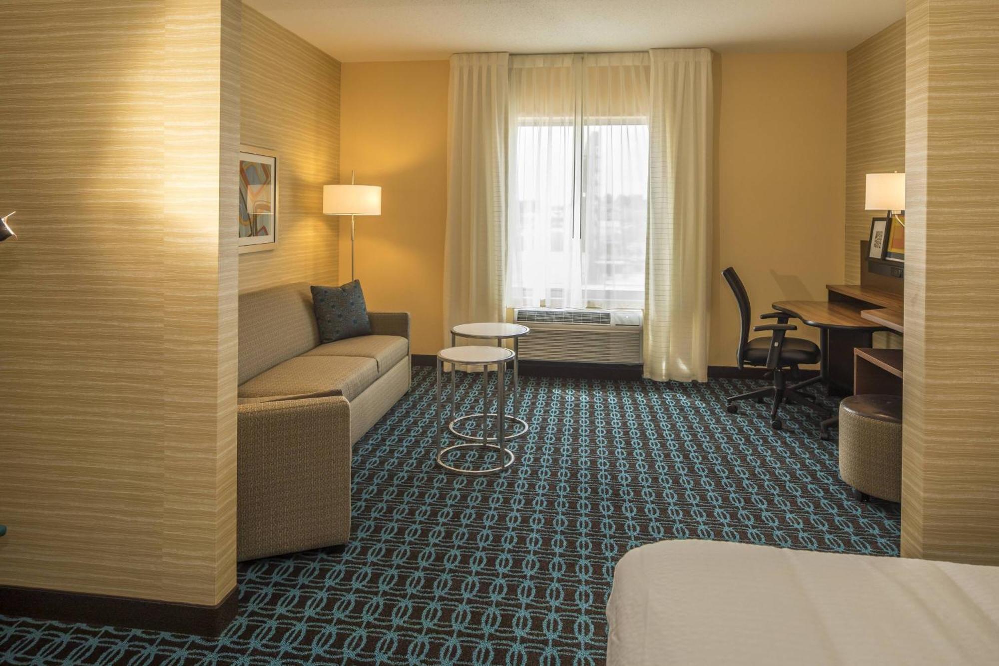 Fairfield Inn & Suites By Marriott Pittsburgh North/Mccandless Crossing McCandless Township Экстерьер фото