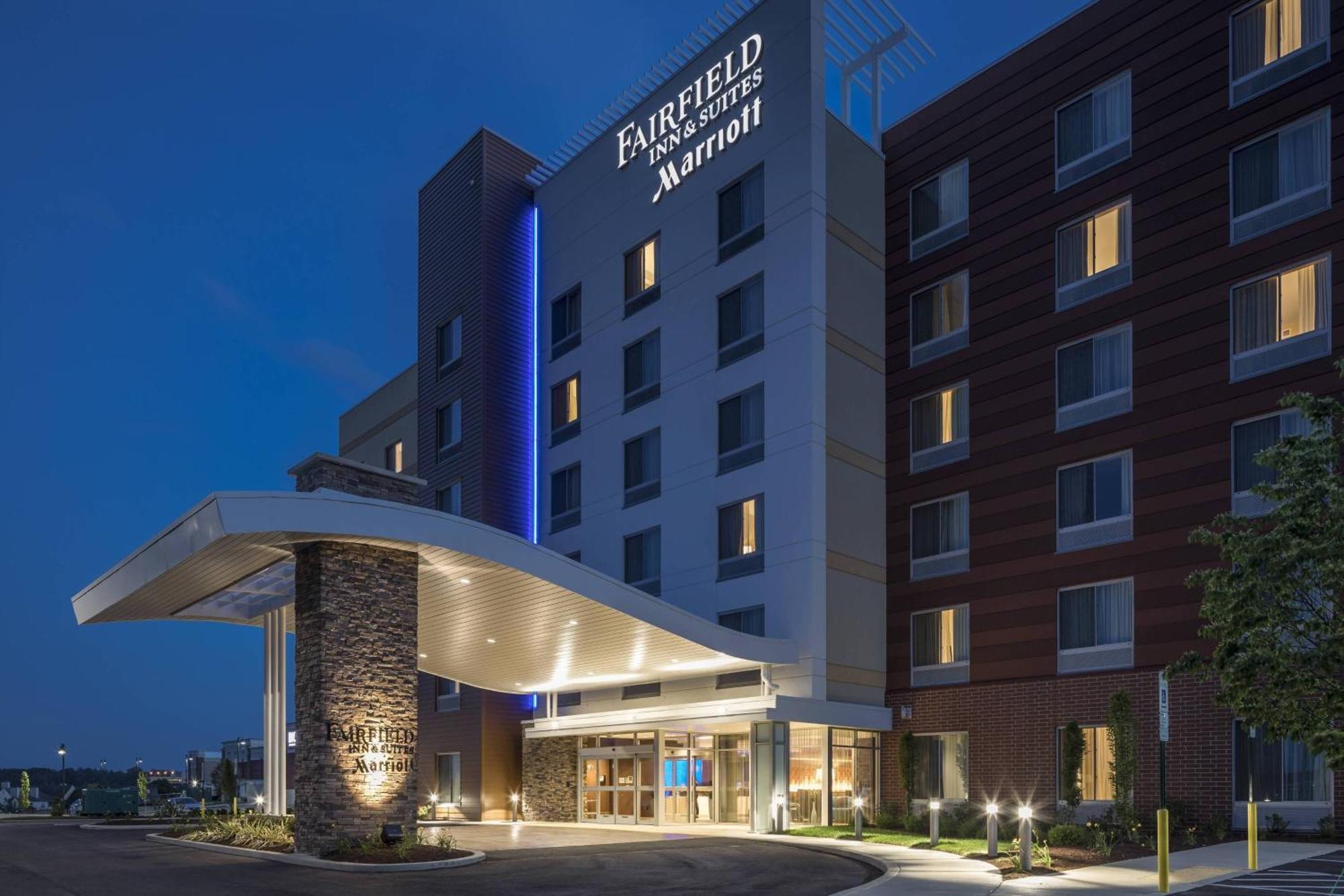 Fairfield Inn & Suites By Marriott Pittsburgh North/Mccandless Crossing McCandless Township Экстерьер фото
