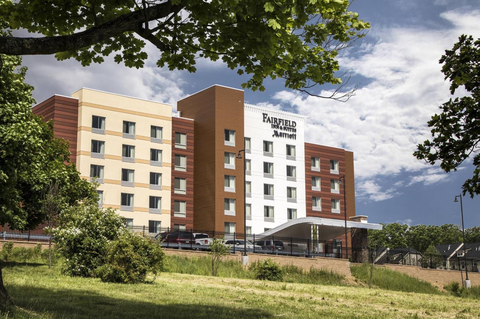 Fairfield Inn & Suites By Marriott Pittsburgh North/Mccandless Crossing McCandless Township Экстерьер фото